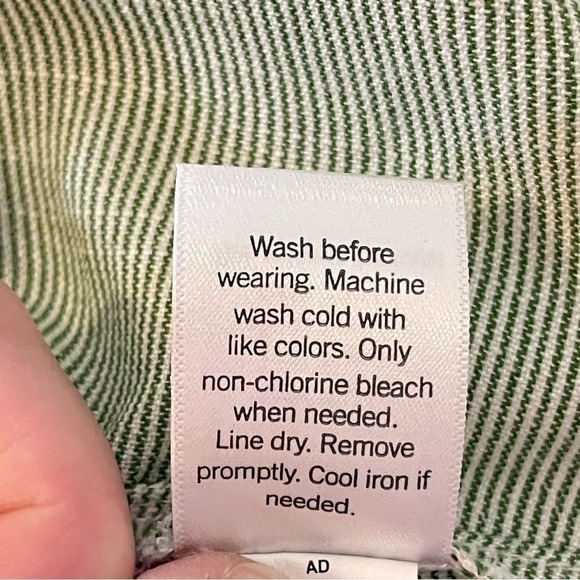 ❄️3/$18 NEW‼️LAUREN CONRAD Pinstripe Ruffle Peplum Sleeveless Top w/ Belt, 1X - Picture 8 of 9